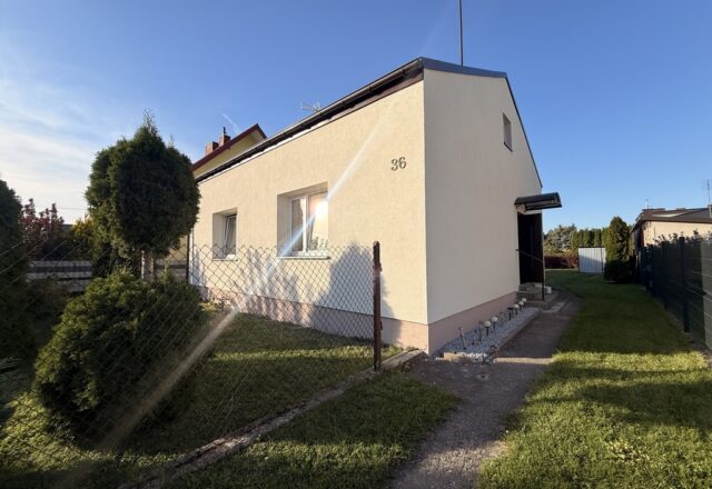 Dom, Poddębice, 77 m²